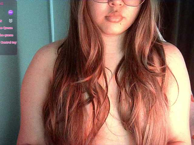 HoneyMoans live cam on BongaCams