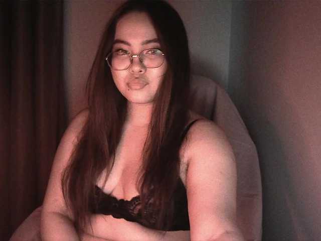 HoneyMoans live cam on BongaCams