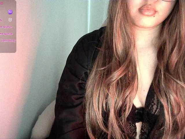 HoneyMoans live cam on BongaCams