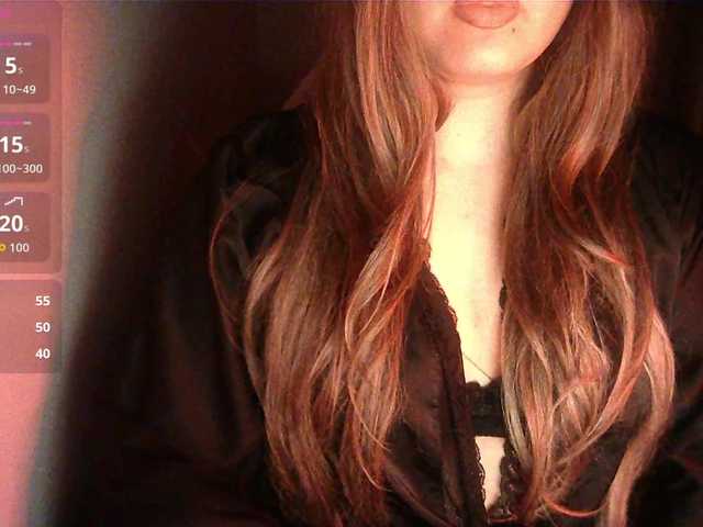 HoneyMoans live cam on BongaCams