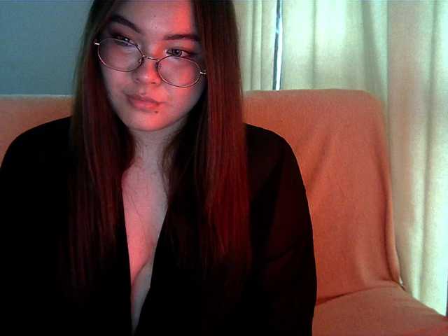 HoneyMoans live cam on BongaCams