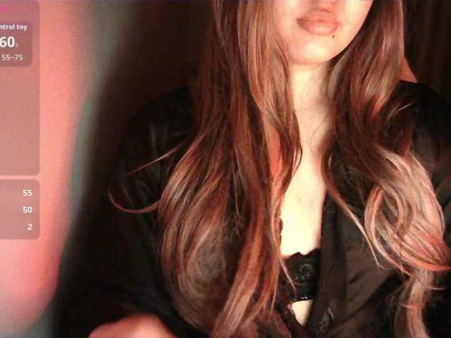 HoneyMoans live cam on BongaCams