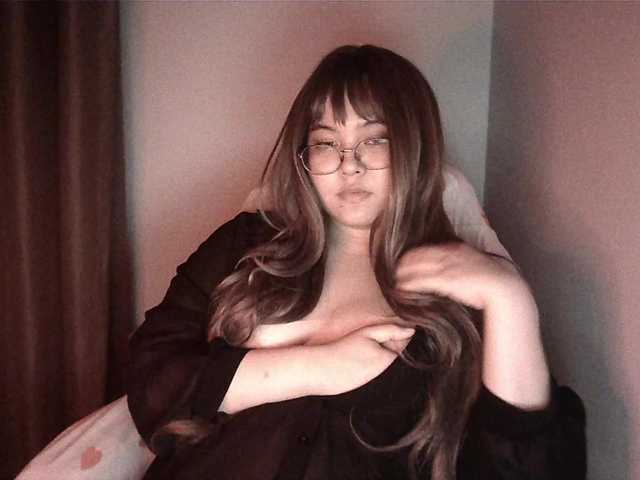 HoneyMoans live cam on BongaCams