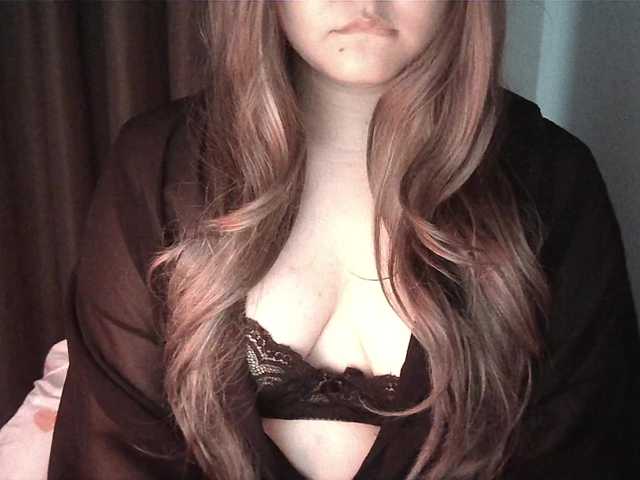 HoneyMoans live cam on BongaCams