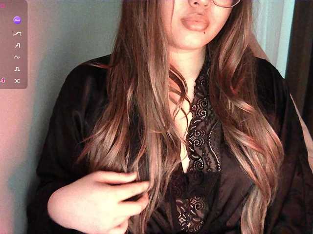 HoneyMoans