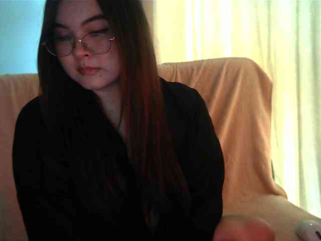 HoneyMoans webcam