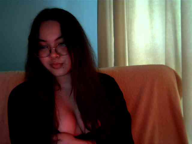 HoneyMoans webcam