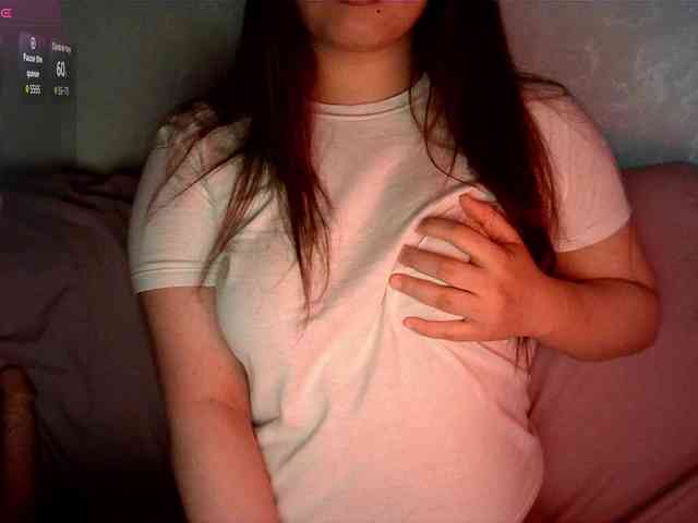 HoneyMoans webcam