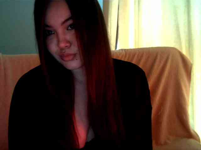 HoneyMoans webcam