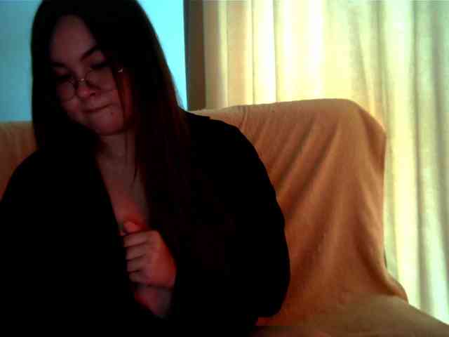 HoneyMoans webcam