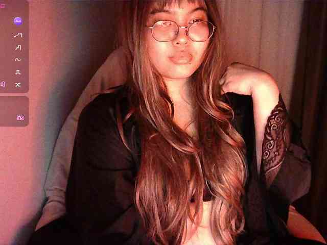 honeymoans's live room
