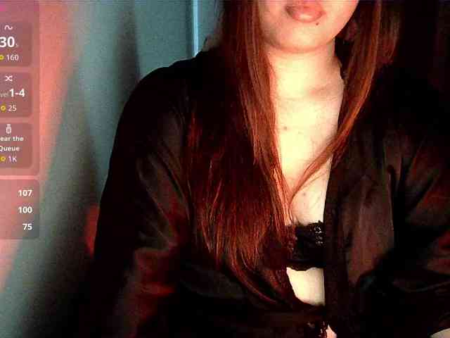 HoneyMoans webcam