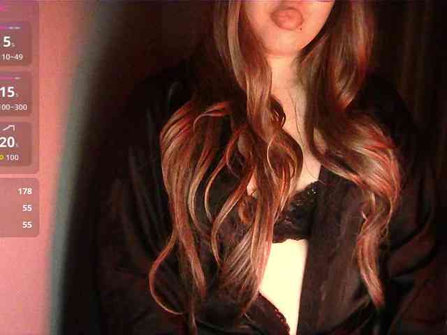 HoneyMoans Live Webcam on BongaCams