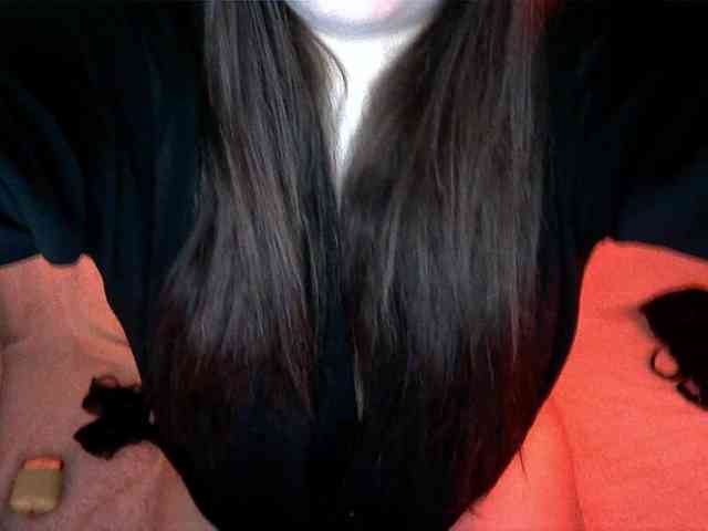 HoneyMoans webcam