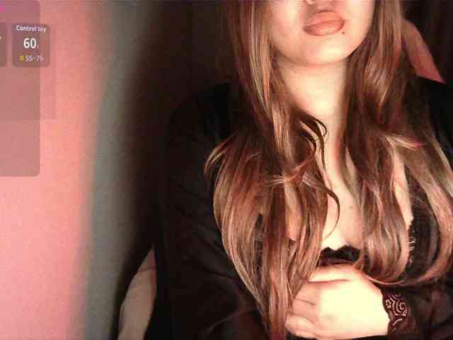 HoneyMoans Live Webcam on BongaCams