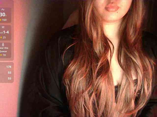 HoneyMoans webcam