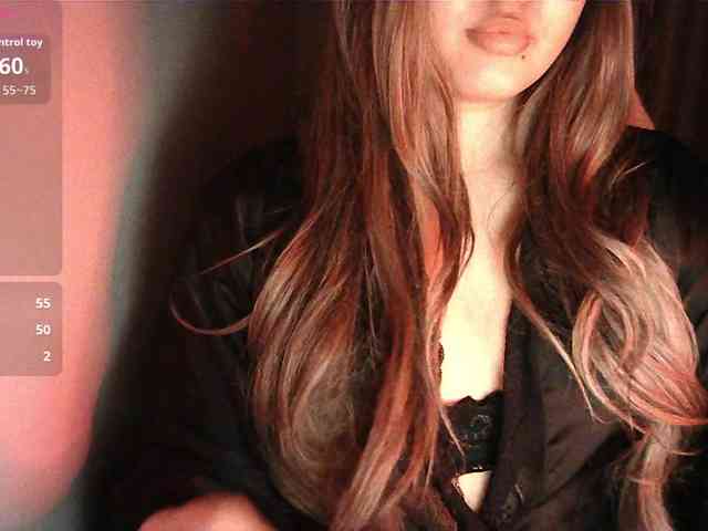 HoneyMoans Live Webcam on BongaCams