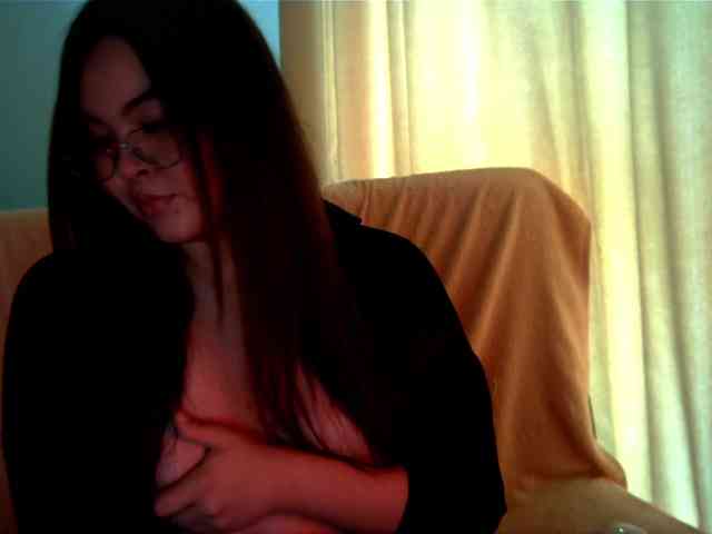 HoneyMoans webcam
