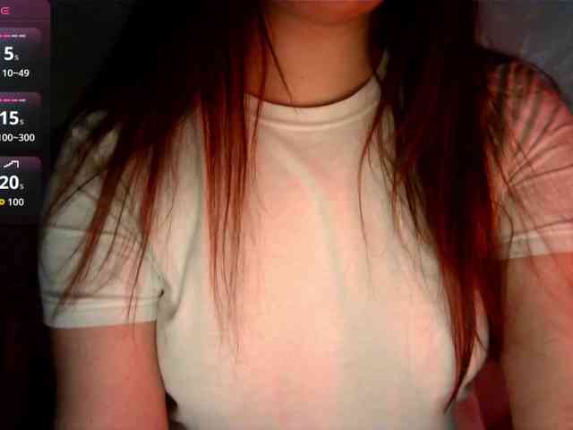 HoneyMoans webcam
