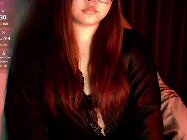 HoneyMoans webcam