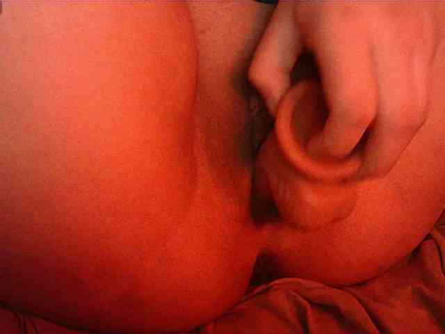 HoneyMoans webcam