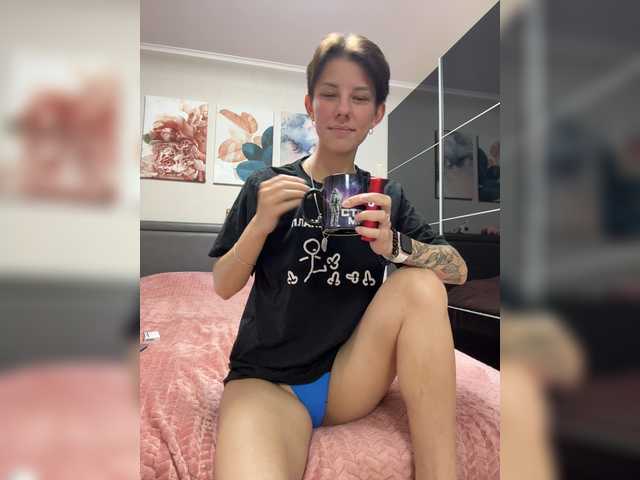 Kata-Conda live cam on BongaCams