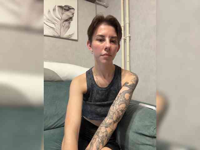 Kata-Conda Live Webcam on BongaCams