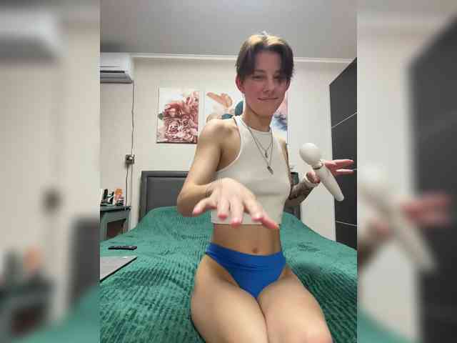 Kata-Conda Live Webcam on BongaCams
