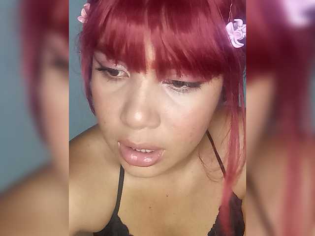 Alizon-09 live cam on BongaCams