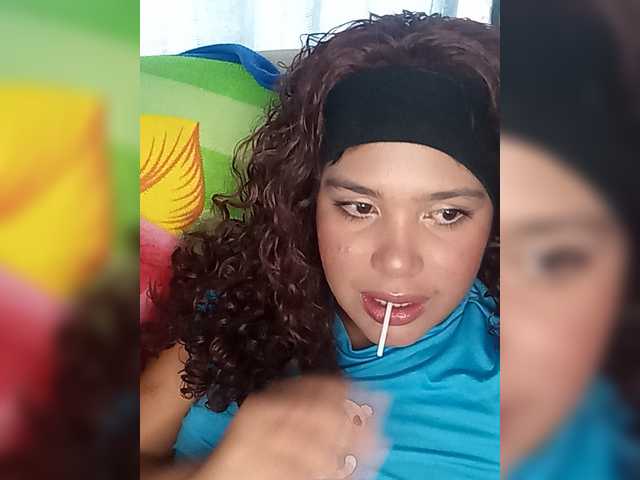 Alizon-09 live cam on BongaCams