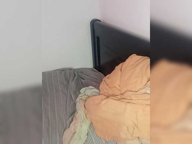 Alizon-09 live webcam show