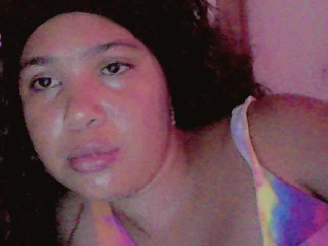 Alizon-09 live cam on BongaCams
