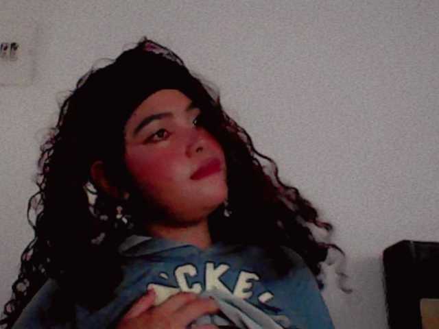 Alizon-09 live cam on BongaCams