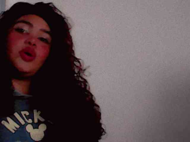 Alizon-09 Live Webcam on BongaCams