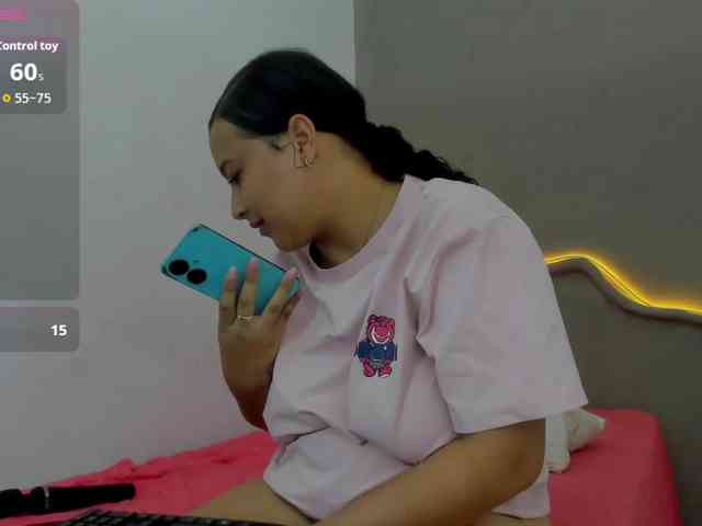 nicky-15 webcam