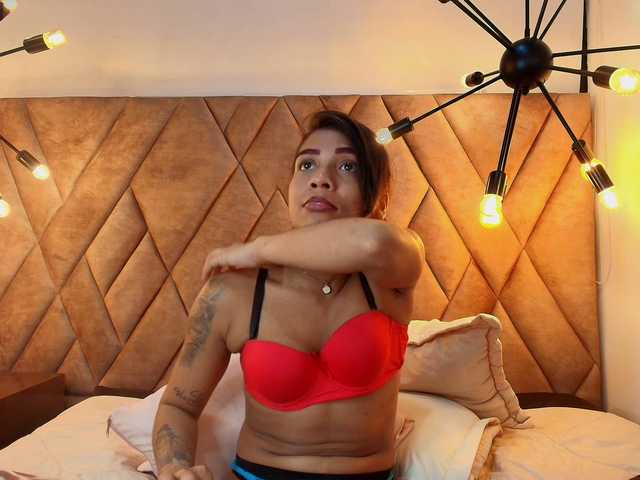 MishaGuille live cam on BongaCams
