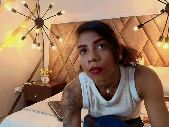 MishaGuille live cam on BongaCams
