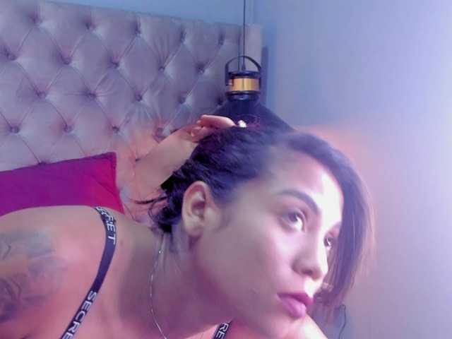 MishaGuille live cam on BongaCams