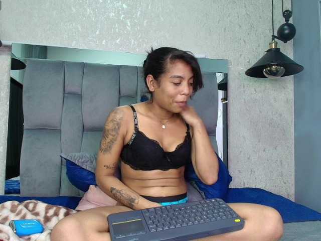 MishaGuille live cam on BongaCams