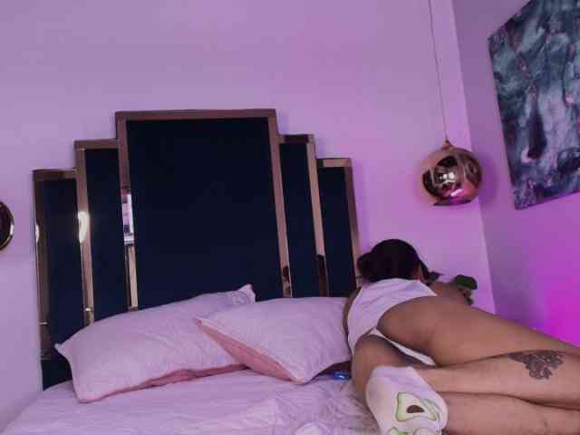 MishaGuille webcam