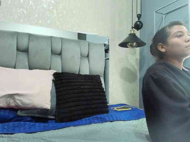 MishaGuille webcam