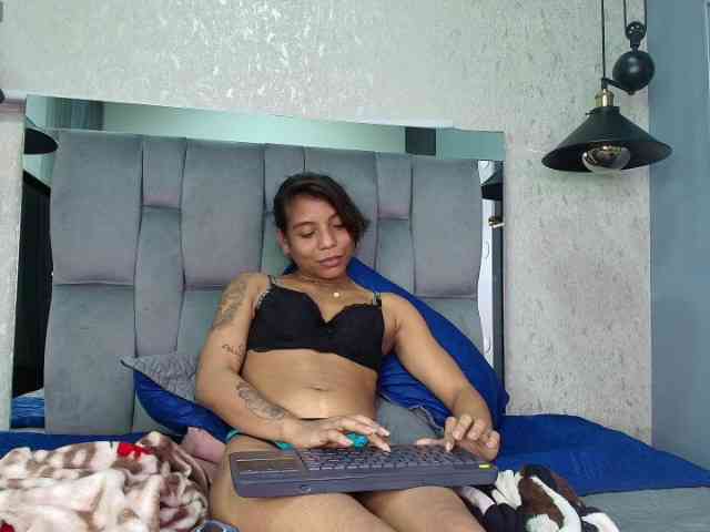 MishaGuille webcam