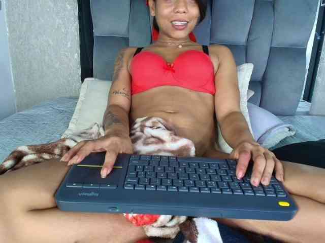 MishaGuille webcam