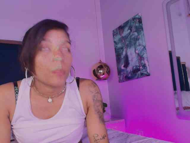 MishaGuille webcam