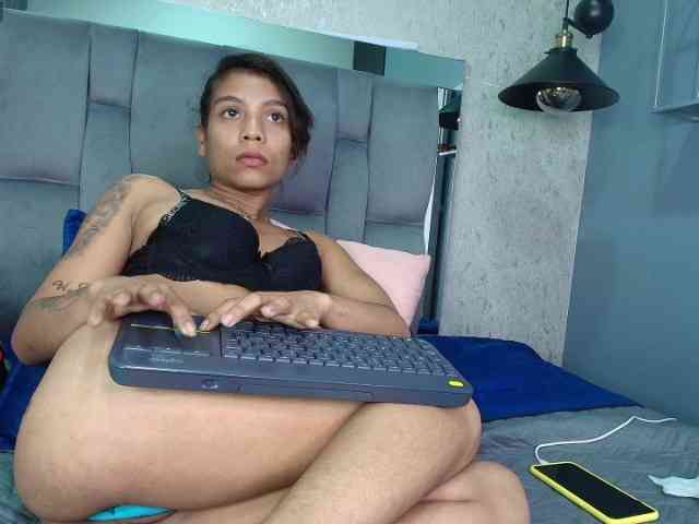 MishaGuille webcam
