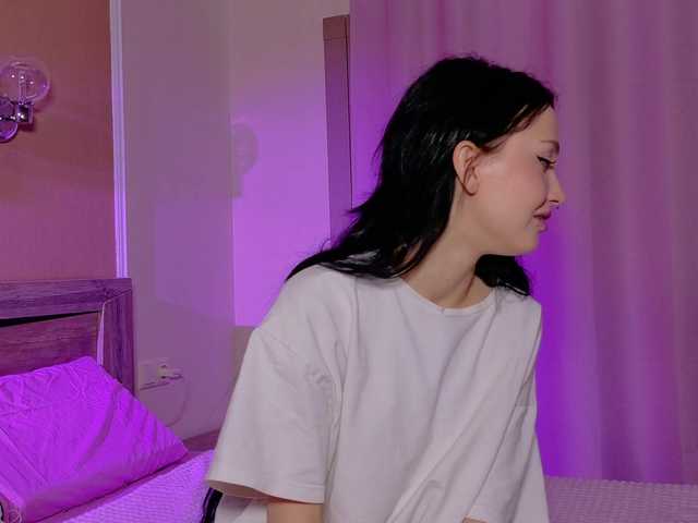 bloomsakura live cam on BongaCams