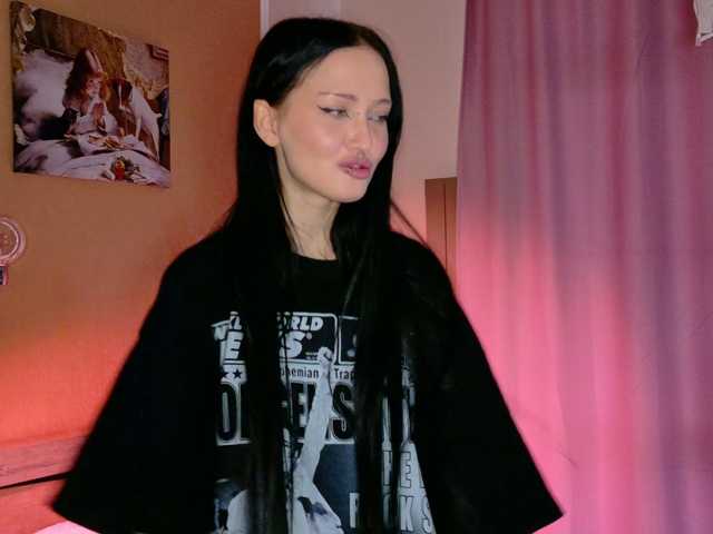 bloomsakura live cam on BongaCams
