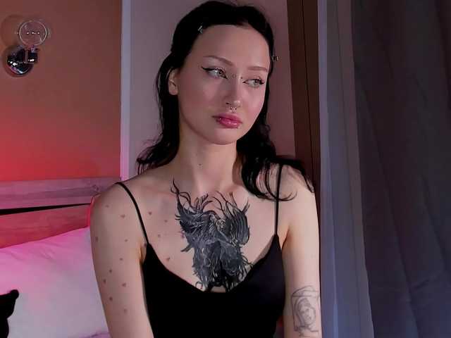 bloomsakura live cam on BongaCams