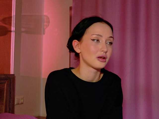 bloomsakura live cam on BongaCams
