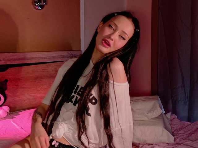 bloomsakura live cam on BongaCams